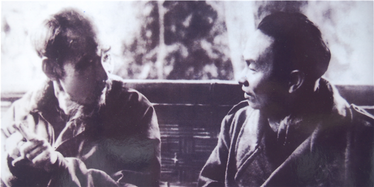 Sinh hoạt dưới cờ và kể câu chuyện về học tập và làm theo tư tưởng, đạo đức, phong cách Hồ Chí Minh tuần 15