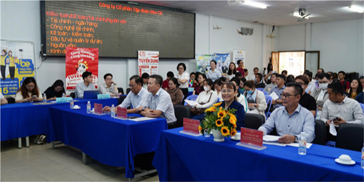 BẢN TIN THỊ TRƯỜNG LAO ĐỘNG 9 THÁNG ĐẦU NĂM VÀ DỰ BÁO 3 THÁNG CUỐI NĂM 2026 TẠI THÀNH PHỐ HỒ CHÍ MINH