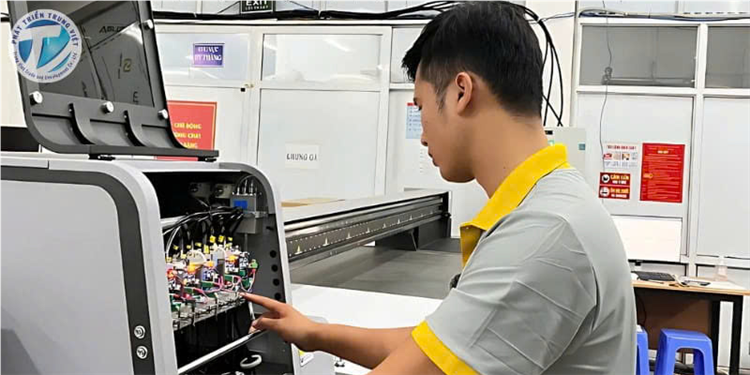 Công Ty TNHH Kim Tân Tuyển Dụng
