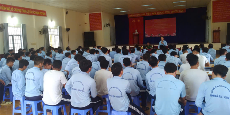 Chương trình tư vấn định hướng nghề nghiệp, tư vấn học nghề và giới thiệu việc làm tại Cơ sở Cai nghiện số 6 thành phố Hồ Chí Minh